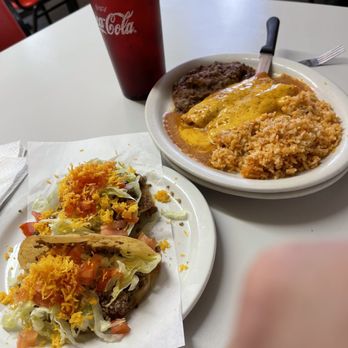 Big Taco - Mexican Plate.....Taco and Chalupa shells made fresh.... - Tacos Near Me - Alice, Texas