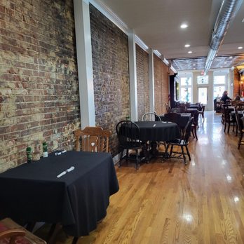 Awnie’s Italian Cuisine - Martinsville, IN Awnie’s Italian Cuisine - Martinsville, IN