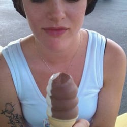 Sharon Dairy King - swirl cone