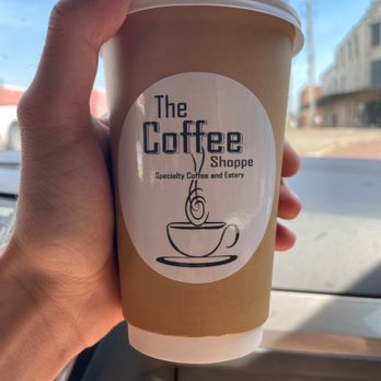 The Coffee Shoppe - 16 oz Latte - Coffee & Tea Near Me - Selma, Alabama