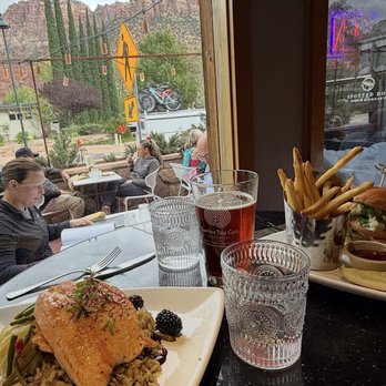 Spotted Dog - Red trout, chicken sandwich - American Near Me - Springdale, Utah Spotted Dog - Red trout, chicken sandwich - American Near Me - Springdale, Utah