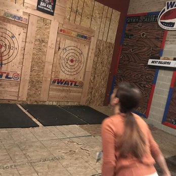 Bad Axe Throwing Chicago West Loop - Axe Throwing Near Me - Chicago, Illinois