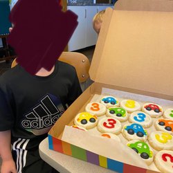 Eileen's Colossal Cookies - Sugar cookies with frosting
