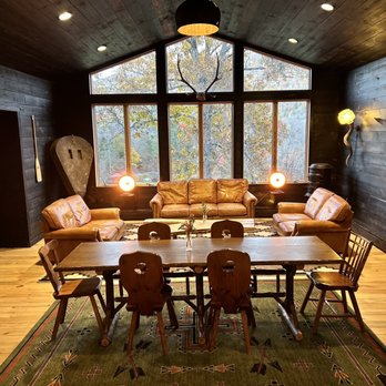Urban Cowboy Lodge - Our living room! - Bed & Breakfast Near Me - Big Indian, New York