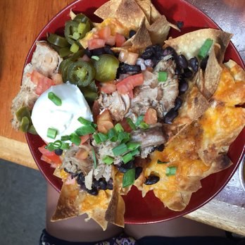 Maui Brewing - Nachos plus kalua pork and sour cream - Brewpubs Near Me - Lahaina, Hawaii