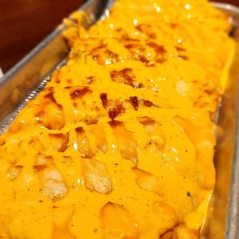 Twisted Ranch - Buffalo Chicken Flatbread - Bars Near Me - St. Louis, Missouri
