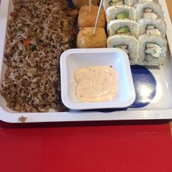 Sushi Hitoshi - Combo refresco incluído (120.00 aprox.)