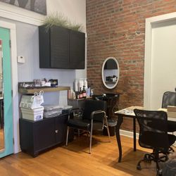 The Beauty Box Organic Salon & Spa