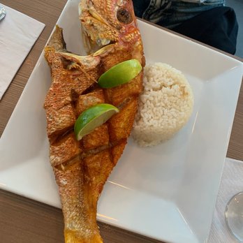 Cayo Blanco - Fried snapper - Seafood Near Me - San Juan, Puerto Rico