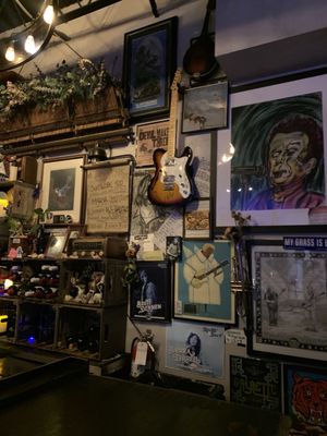 Blue Jay Listening Room by null