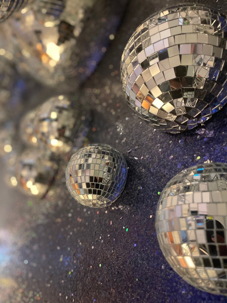 REPLAY AT POSE LOUNGE Updated November 2024 136 Photos & 64 Reviews