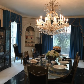 Graceland - Dining room with bridal china. - Museums Near Me - Memphis, Tennessee