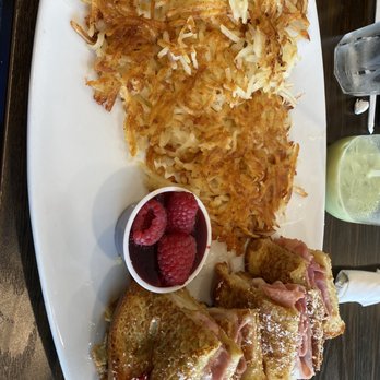 Broken Yolk Cafe - Monte Cristo - pretty good - Breakfast & Brunch Near Me - Fullerton, California Broken Yolk Cafe - Monte Cristo - pretty good - Breakfast & Brunch Near Me - Fullerton, California