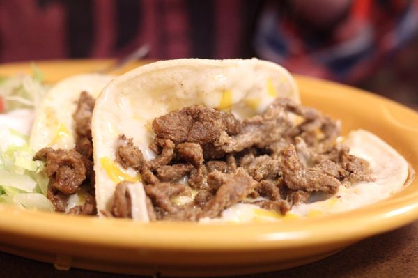 Tres Hermanos by null