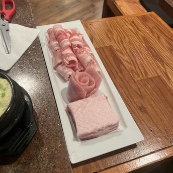 Gui Gui Korean BBQ - Thinly sliced pork, pork jowl, and thick slab of pork belly - Korean Near Me - Lynnwood, Washington Gui Gui Korean BBQ - Thinly sliced pork, pork jowl, and thick slab of pork belly - Korean Near Me - Lynnwood, Washington