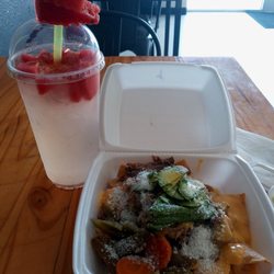 Mediano's - Watermelon lemonade and brisket nachos