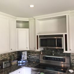 Maui Cabinet Refinishers