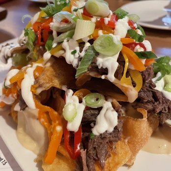 Gordon Ramsay Burger - Kettle Chip Nachos - Salad Near Me - Chicago, Illinois