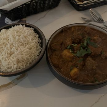 Paradise Indian Cuisine - Goat Vindaloo - Indian Near Me - Aurora, Ohio Paradise Indian Cuisine - Goat Vindaloo - Indian Near Me - Aurora, Ohio