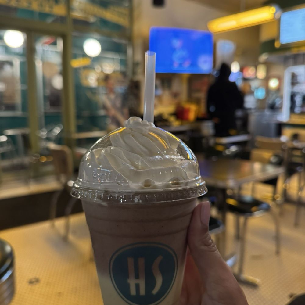 Black and white milkshakes Black and white milkshakes