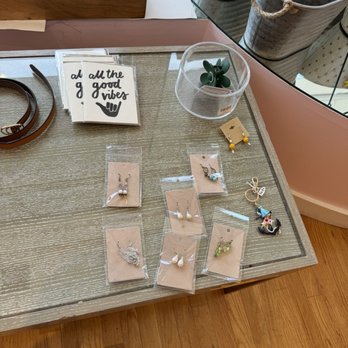 Pink Blossom Boutique - Jewelry Near Me - Marblehead, Massachusetts