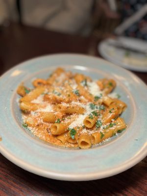 Milano Restaurant & Bar by null