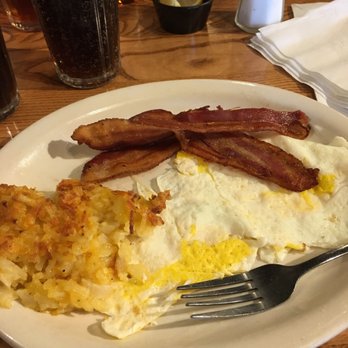Cracker Barrel Old Country Store - Smokehouse breakfast - Breakfast & Brunch Near Me - Morrow, Georgia