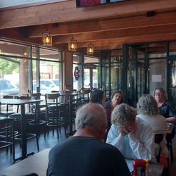 Crossroads Bar and Grill - Dining area