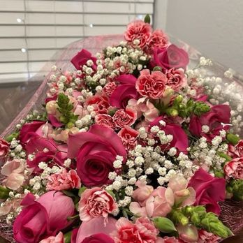 Le Fleur D Florals & Gifts - roses - Florists Near Me - Hercules, California
