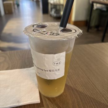 Mr. Tea 茶先生 - Sakura Oolong tea - Bubble Tea Near Me - Boston, Massachusetts