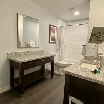 WorldMark Dolphin's Cove - 01.14.22 bathroom - Hotels Near Me - Anaheim, California WorldMark Dolphin's Cove - 01.14.22 bathroom - Hotels Near Me - Anaheim, California