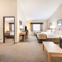 Best Western Golden Spike Inn & Suites - SAQQB-3