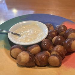 Teluwut Grille House & Pub - Pretzel Bites