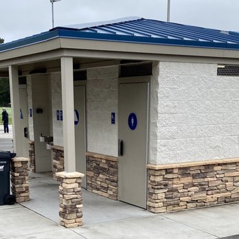 Gellert Park - Plenty of clean facilities - Parks Near Me - Daly City, California Gellert Park - Plenty of clean facilities - Parks Near Me - Daly City, California