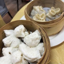 Mei Dim - Veg & 'shroom dumplings (top); steamed roast pork buns (bottom)