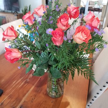 John's Riverside Florist - Are these pink roses with baby's breath?? - Florists Near Me - Toms River, New Jersey