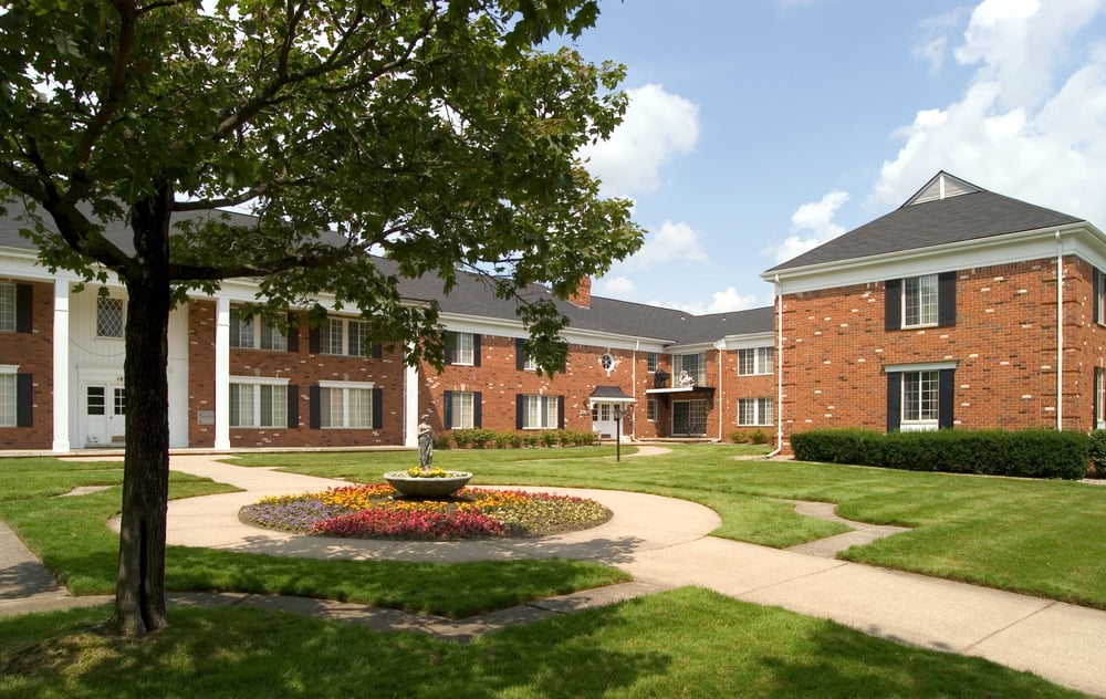 HUNTLEY SQUARE 32 Photos 31065 Huntley Sq, Beverly Hills, MI Yelp