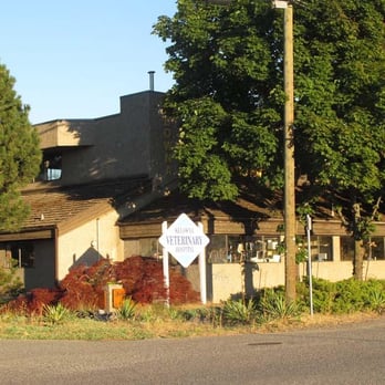 Kelowna Veterinary Hospital - Veterinarians Near Me - Kelowna, British Columbia Kelowna Veterinary Hospital - Veterinarians Near Me - Kelowna, British Columbia