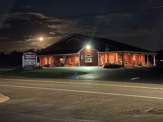 Bolton's Farm Market by null