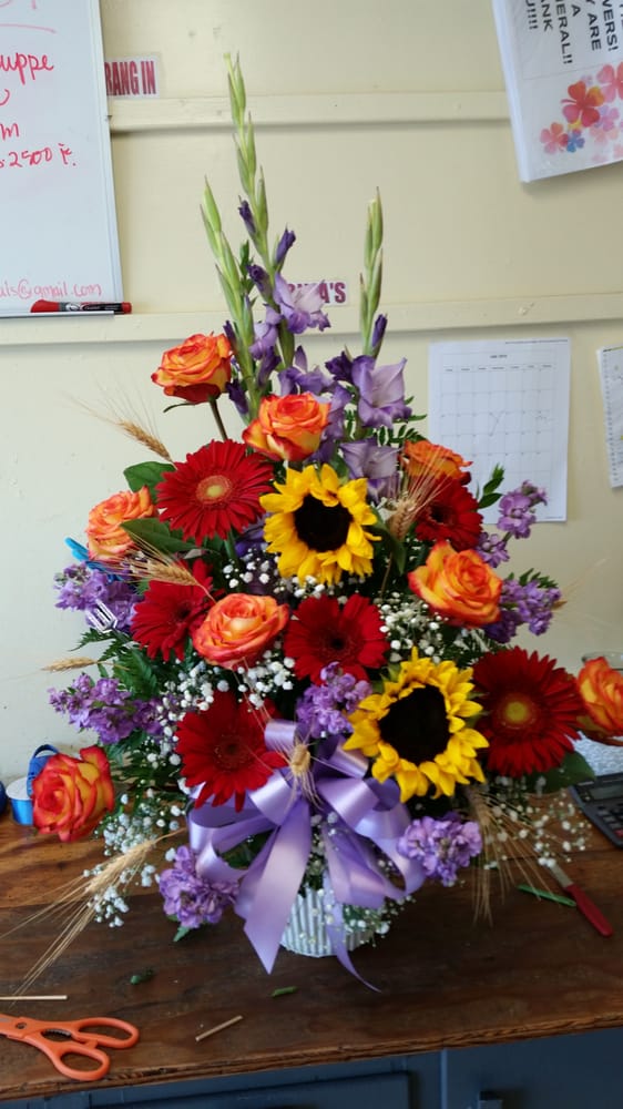 BLOOMER’S FLORAL Updated September 2024 977 S 1500 East Hwy 40, Vernal, Utah Florists