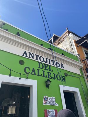 Antojitos del Callejón by null