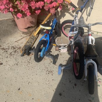 JCJ Hauling and Demolition - Old bikes - Demolition Services Near Me - Mountain View, California JCJ Hauling and Demolition - Old bikes - Demolition Services Near Me - Mountain View, California