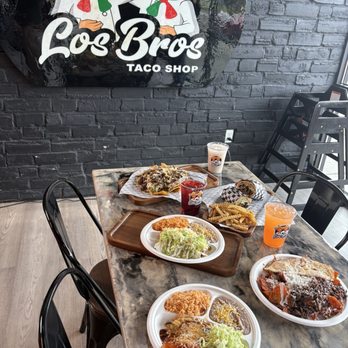 Los Bros Taco Shop - Mexican Near Me - Vancouver, Washington