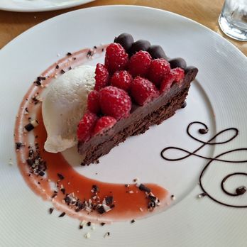 Papa Haydn Northwest - Raspberry gateau ($14) - New American Near Me - Portland, Oregon Papa Haydn Northwest - Raspberry gateau ($14) - New American Near Me - Portland, Oregon