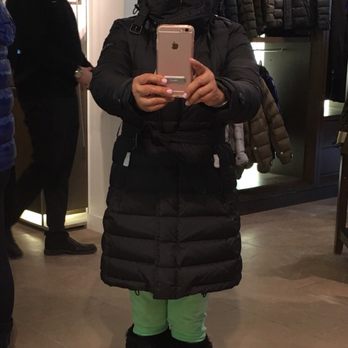 Burberry - Outlet Stores Near Me - Halton Hills, Ontario