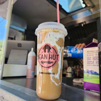 Bean Hut Espresso - Fluffy bunny iced 20oz. - Coffee & Tea Near Me - Des Moines, Washington