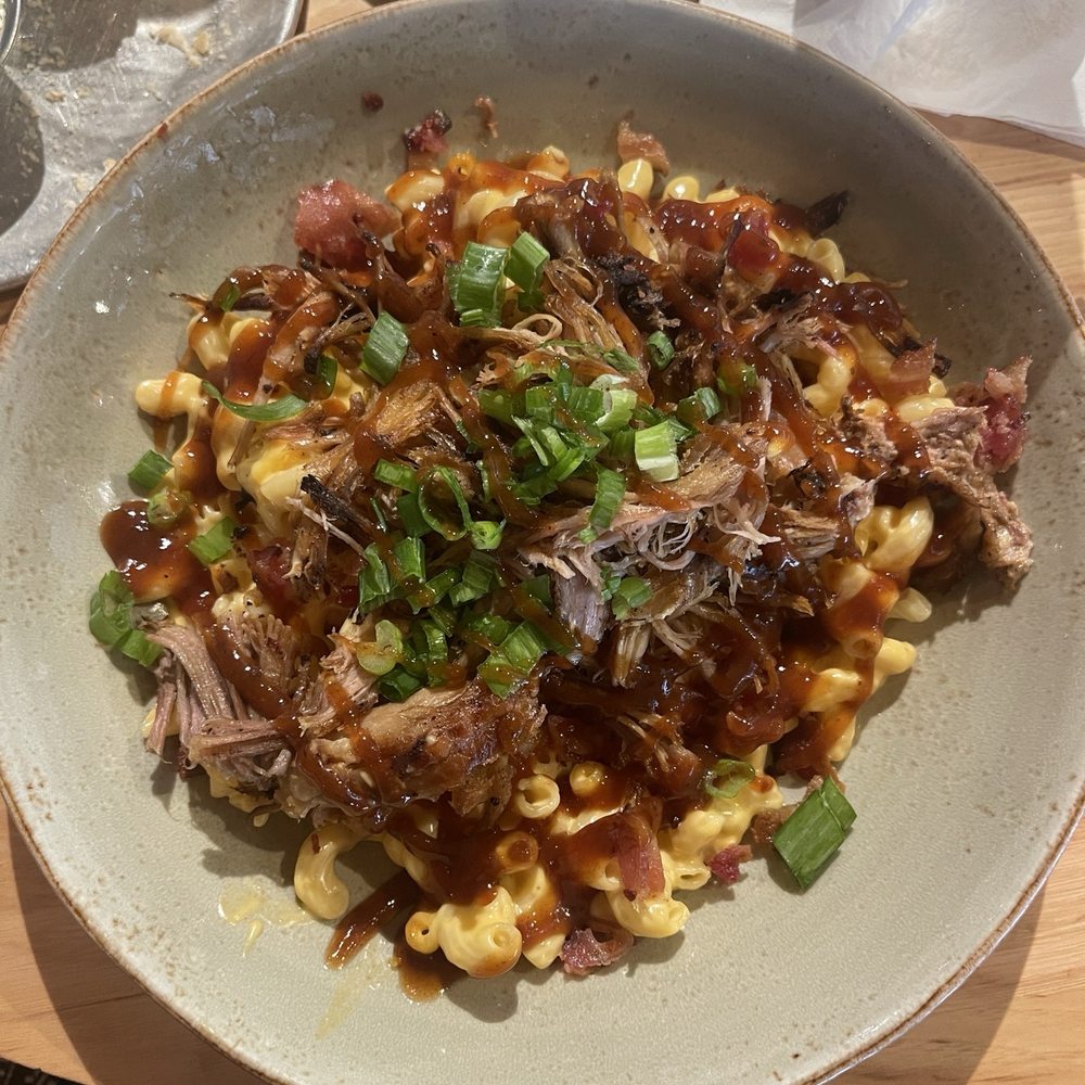 Black Oak Grill - BBQ Mac & Cheese - American Near Me - Branson, Missouri