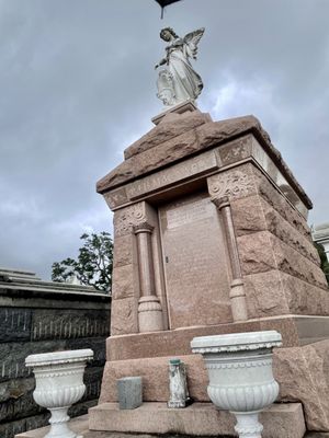 St. Louis Cemetery No. 3 by null