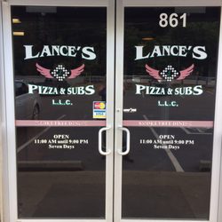 Lance's Pizza & Subs Dover - Entrance