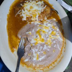 La Cocina Mexicana - Chile rellano and beans with cheese